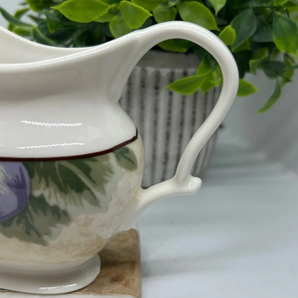 Noble Excellence  NAPA VALLEY   CREAMER